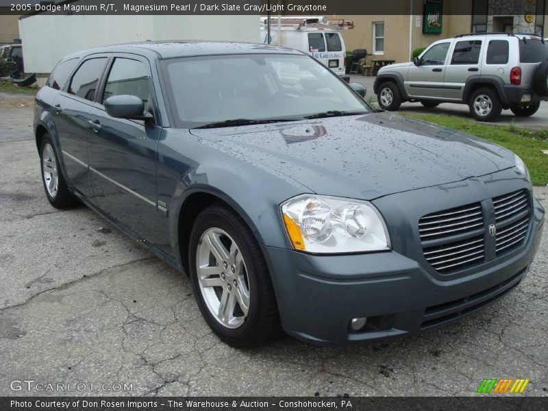 Magnesium Pearl / Dark Slate Gray/Light Graystone 2005 Dodge Magnum R/T