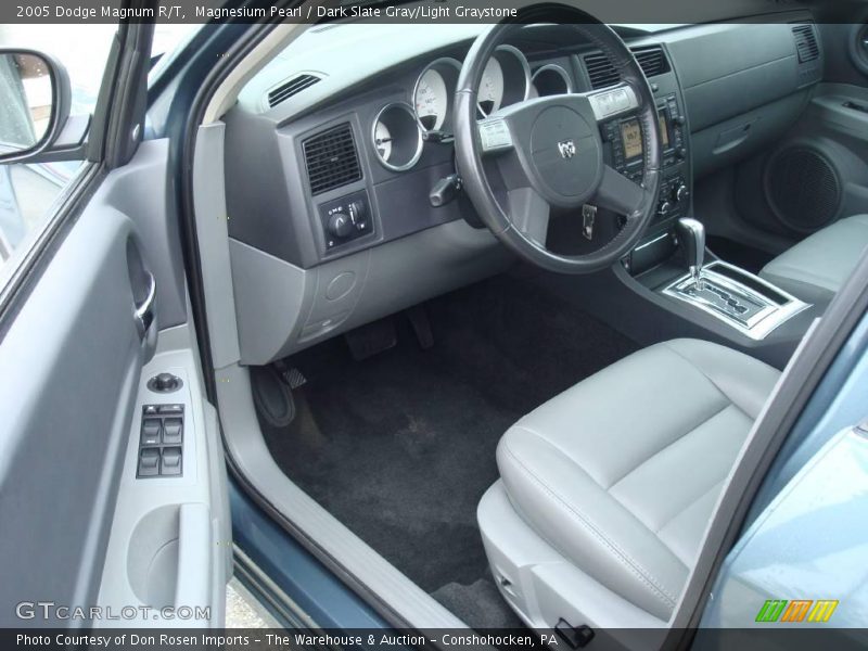 Magnesium Pearl / Dark Slate Gray/Light Graystone 2005 Dodge Magnum R/T