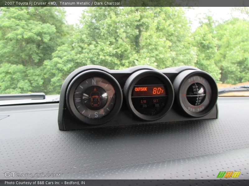 Titanium Metallic / Dark Charcoal 2007 Toyota FJ Cruiser 4WD