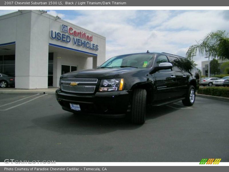 Black / Light Titanium/Dark Titanium 2007 Chevrolet Suburban 1500 LS