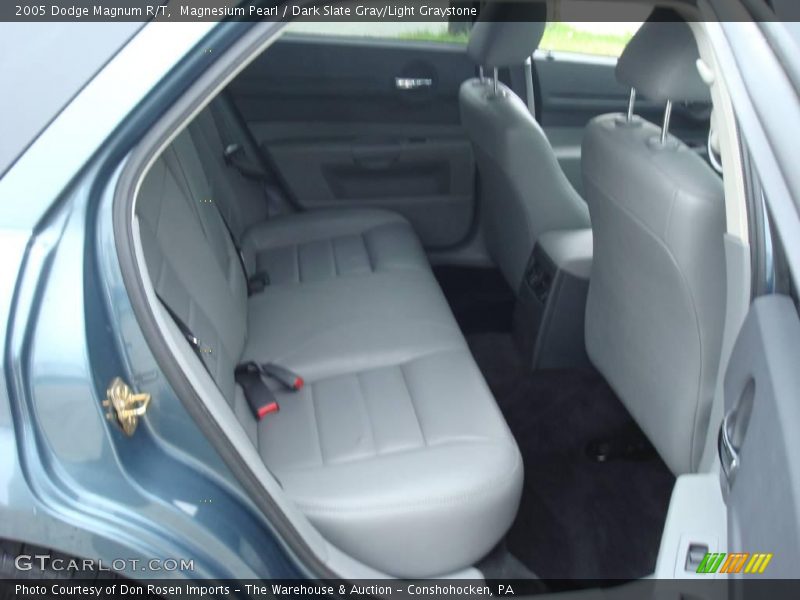 Magnesium Pearl / Dark Slate Gray/Light Graystone 2005 Dodge Magnum R/T