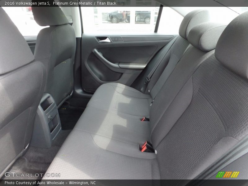 Platinum Grey Metallic / Titan Black 2016 Volkswagen Jetta S