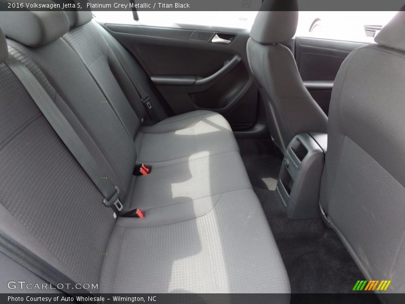 Platinum Grey Metallic / Titan Black 2016 Volkswagen Jetta S