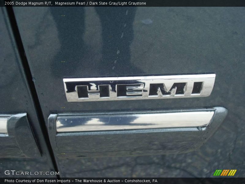 Magnesium Pearl / Dark Slate Gray/Light Graystone 2005 Dodge Magnum R/T