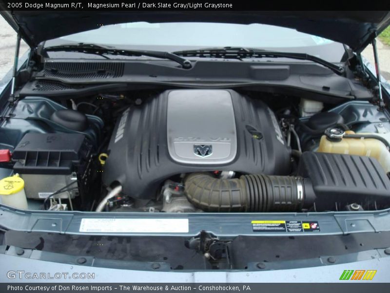 Magnesium Pearl / Dark Slate Gray/Light Graystone 2005 Dodge Magnum R/T