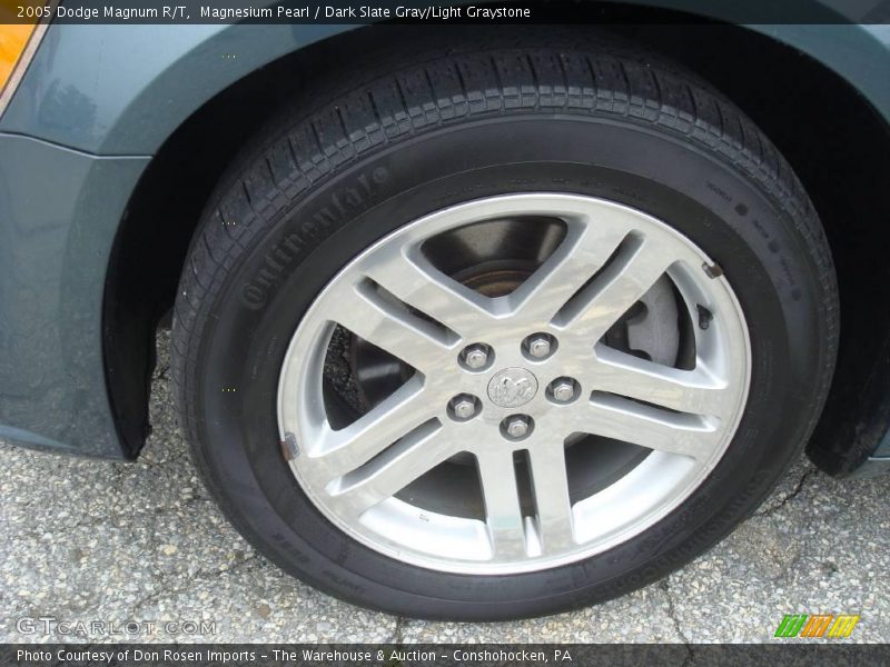 Magnesium Pearl / Dark Slate Gray/Light Graystone 2005 Dodge Magnum R/T
