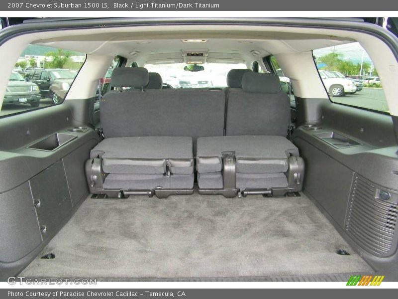 Black / Light Titanium/Dark Titanium 2007 Chevrolet Suburban 1500 LS