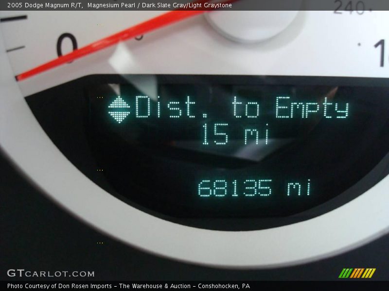 Magnesium Pearl / Dark Slate Gray/Light Graystone 2005 Dodge Magnum R/T