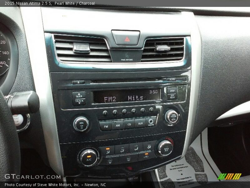 Pearl White / Charcoal 2015 Nissan Altima 2.5 S