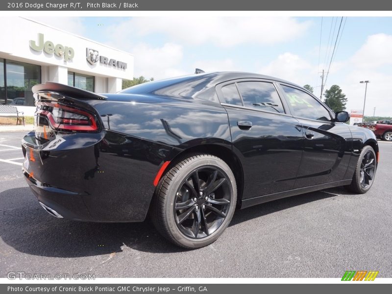 Pitch Black / Black 2016 Dodge Charger R/T