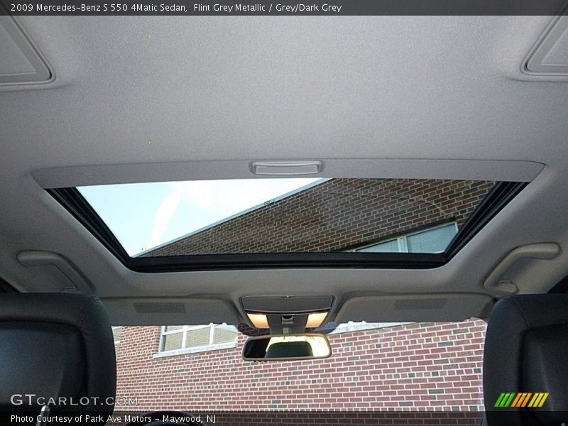 Flint Grey Metallic / Grey/Dark Grey 2009 Mercedes-Benz S 550 4Matic Sedan