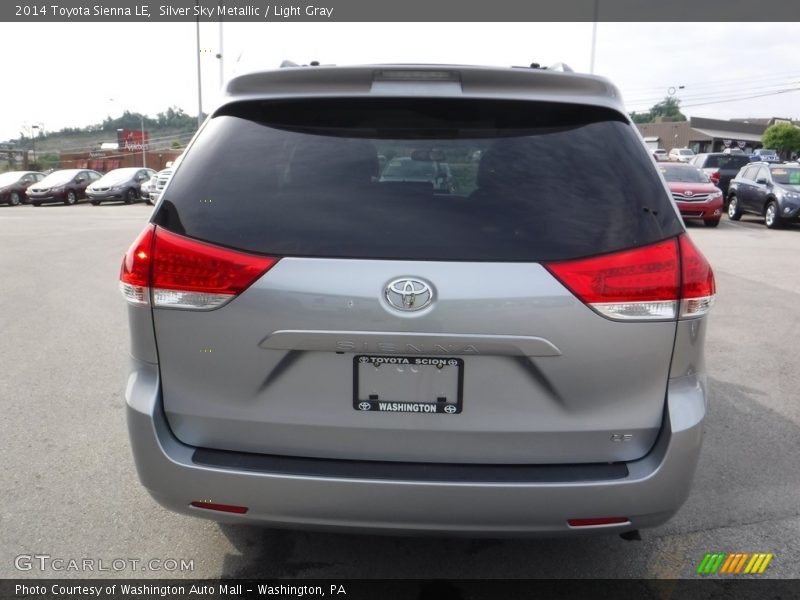 Silver Sky Metallic / Light Gray 2014 Toyota Sienna LE