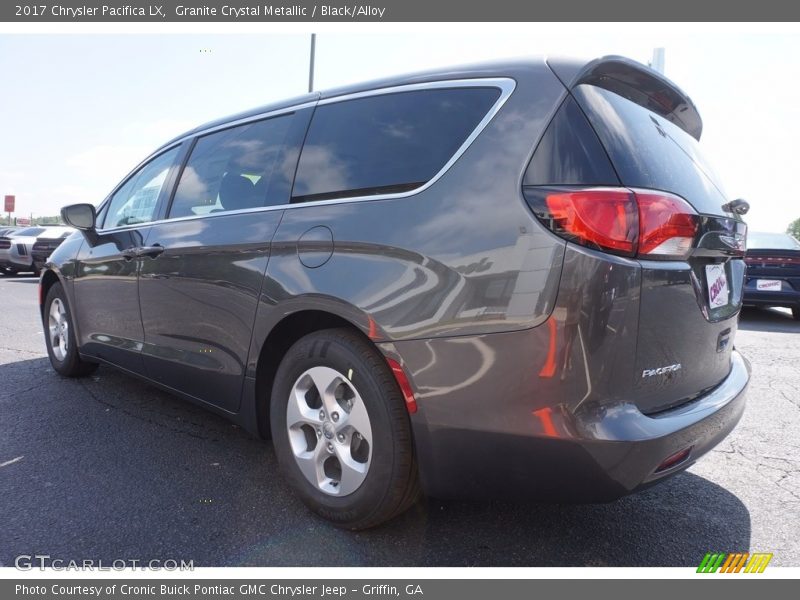 Granite Crystal Metallic / Black/Alloy 2017 Chrysler Pacifica LX