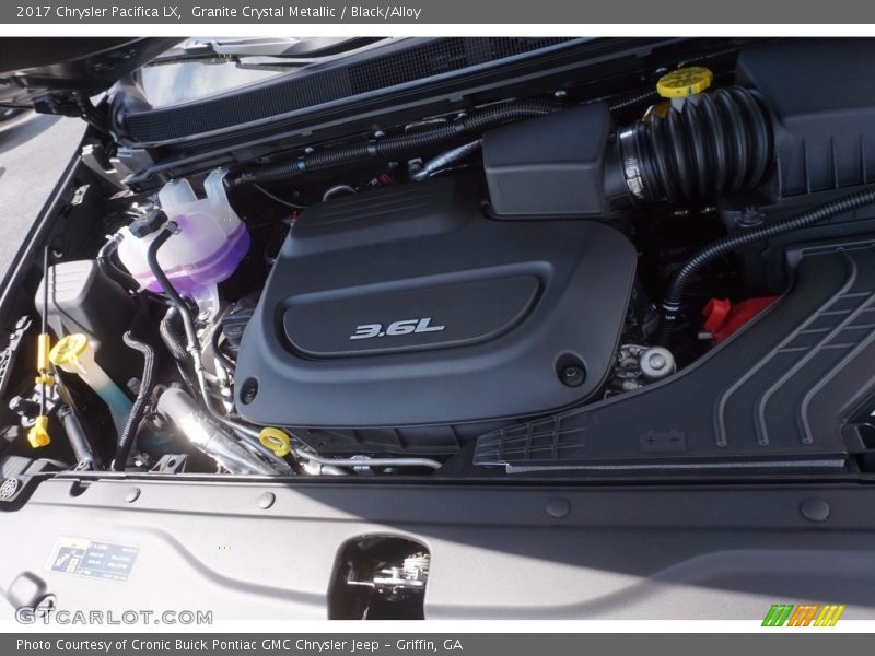 Granite Crystal Metallic / Black/Alloy 2017 Chrysler Pacifica LX