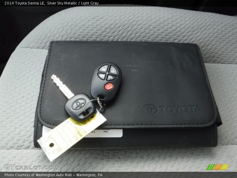 Silver Sky Metallic / Light Gray 2014 Toyota Sienna LE