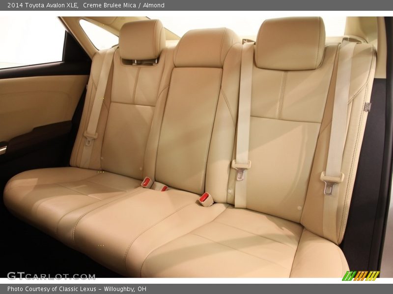 Creme Brulee Mica / Almond 2014 Toyota Avalon XLE