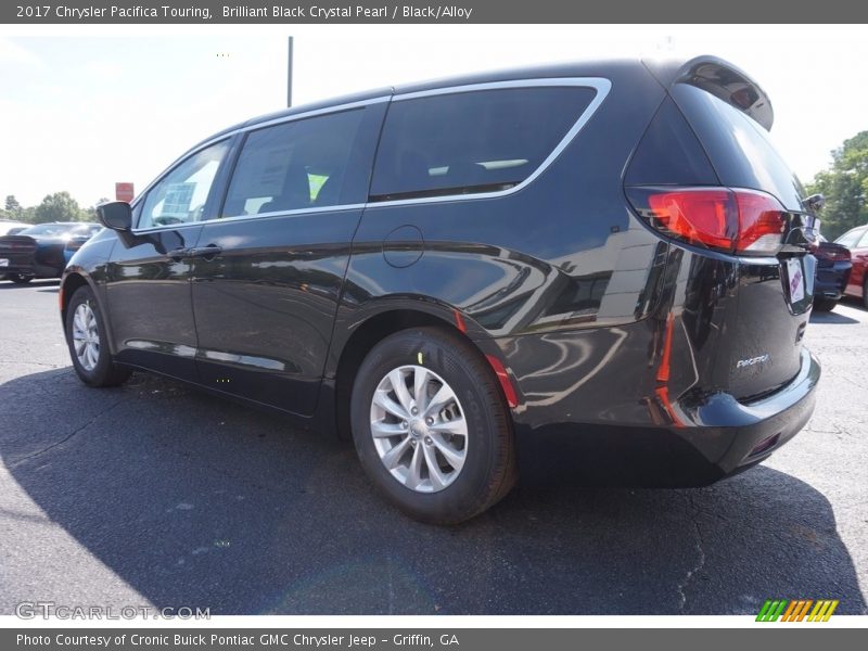 Brilliant Black Crystal Pearl / Black/Alloy 2017 Chrysler Pacifica Touring