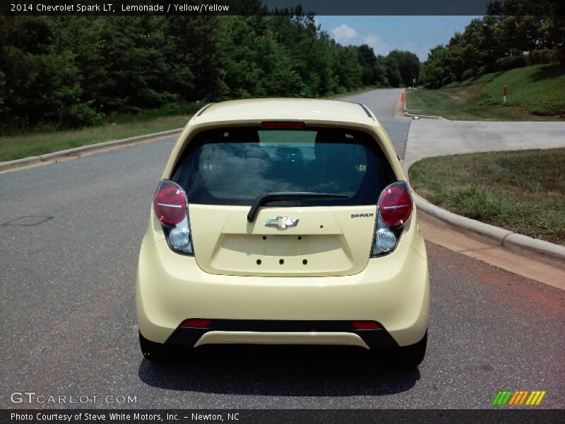 Lemonade / Yellow/Yellow 2014 Chevrolet Spark LT