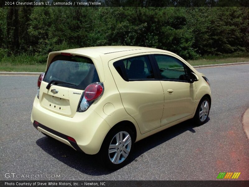 Lemonade / Yellow/Yellow 2014 Chevrolet Spark LT