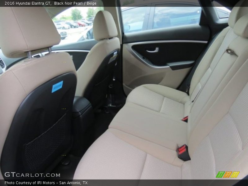 Black Noir Pearl / Beige 2016 Hyundai Elantra GT