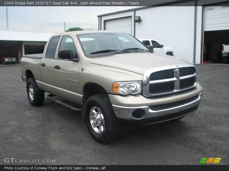 Light Almond Pearl Metallic / Taupe 2004 Dodge Ram 2500 SLT Quad Cab 4x4