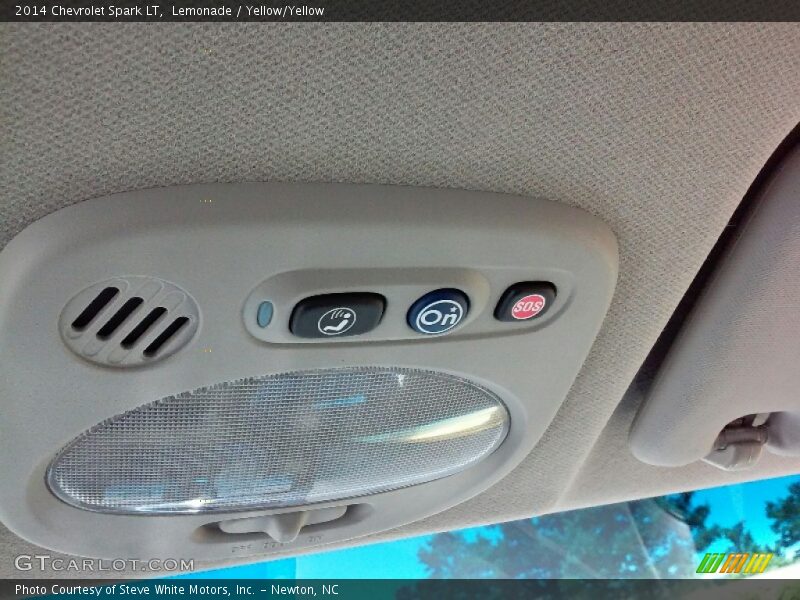 Lemonade / Yellow/Yellow 2014 Chevrolet Spark LT