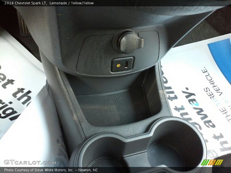 Lemonade / Yellow/Yellow 2014 Chevrolet Spark LT