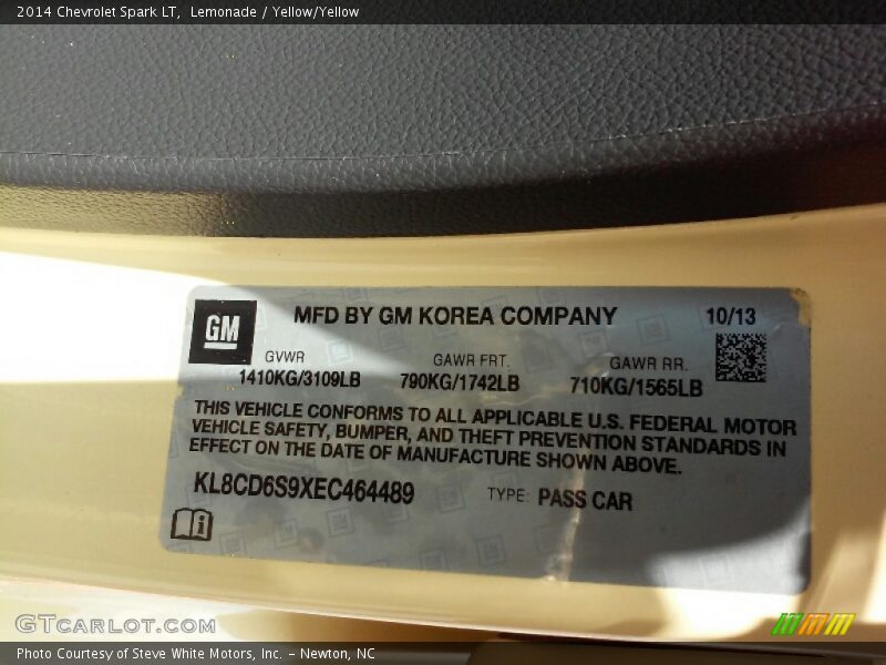 Lemonade / Yellow/Yellow 2014 Chevrolet Spark LT