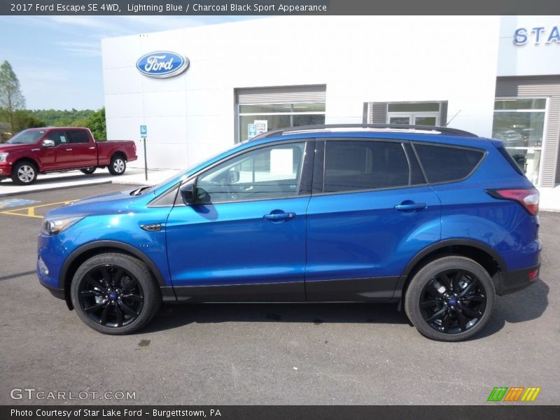 Lightning Blue / Charcoal Black Sport Appearance 2017 Ford Escape SE 4WD
