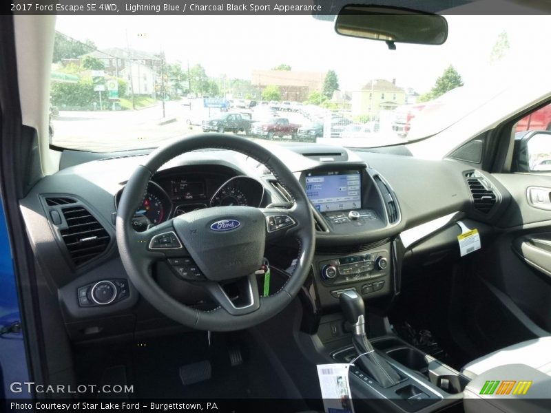 Lightning Blue / Charcoal Black Sport Appearance 2017 Ford Escape SE 4WD