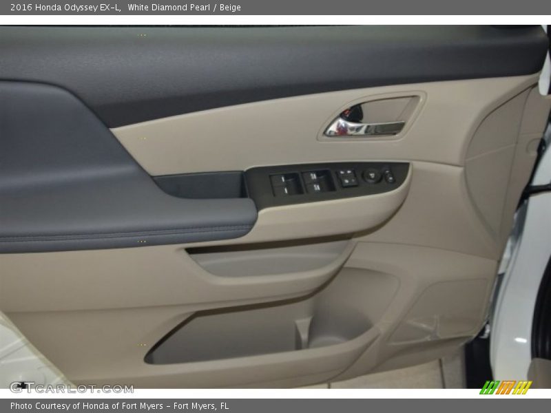 White Diamond Pearl / Beige 2016 Honda Odyssey EX-L