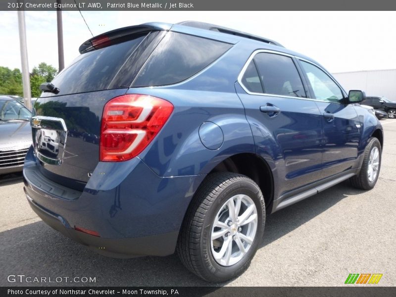 Patriot Blue Metallic / Jet Black 2017 Chevrolet Equinox LT AWD
