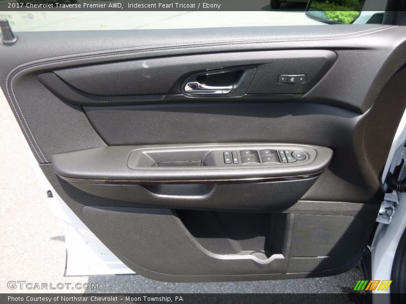Iridescent Pearl Tricoat / Ebony 2017 Chevrolet Traverse Premier AWD