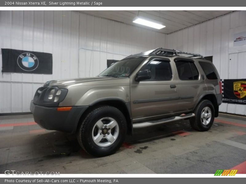 Silver Lightning Metallic / Sage 2004 Nissan Xterra XE