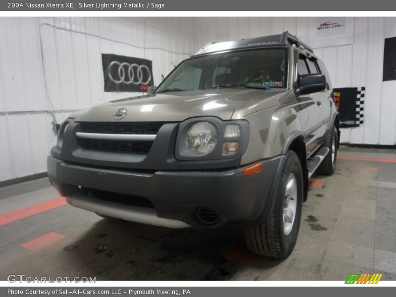 Silver Lightning Metallic / Sage 2004 Nissan Xterra XE