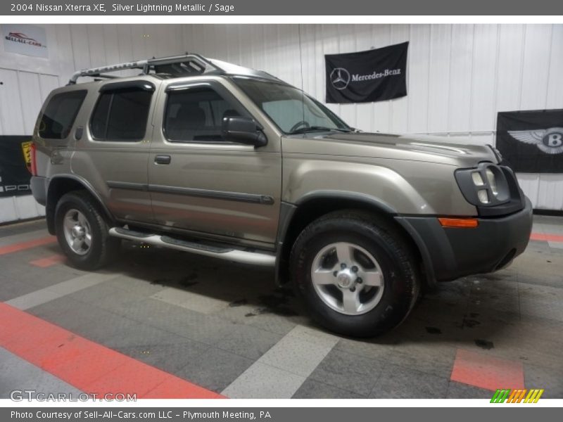 Silver Lightning Metallic / Sage 2004 Nissan Xterra XE