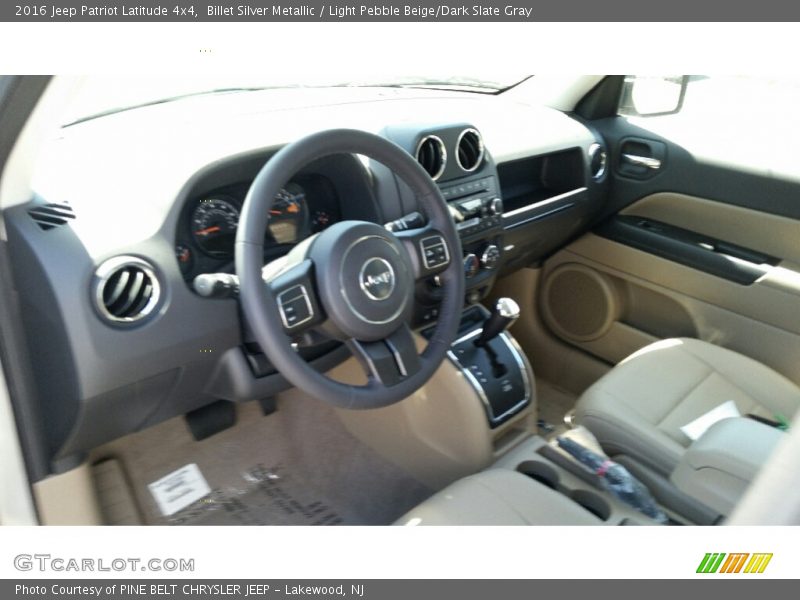Billet Silver Metallic / Light Pebble Beige/Dark Slate Gray 2016 Jeep Patriot Latitude 4x4