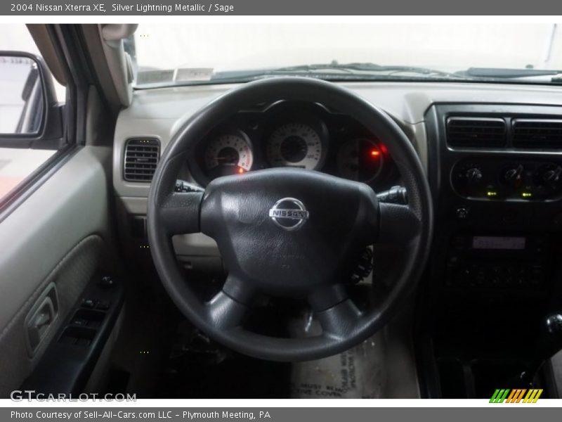 Silver Lightning Metallic / Sage 2004 Nissan Xterra XE