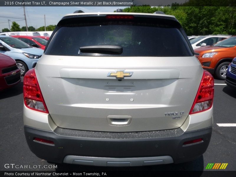 Champagne Silver Metallic / Jet Black/Brownstone 2016 Chevrolet Trax LT
