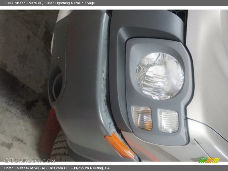 Silver Lightning Metallic / Sage 2004 Nissan Xterra XE