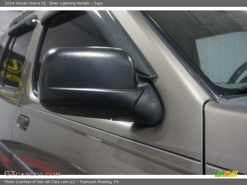 Silver Lightning Metallic / Sage 2004 Nissan Xterra XE