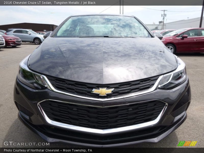 Tungsten Metallic / Jet Black 2016 Chevrolet Cruze LT Sedan