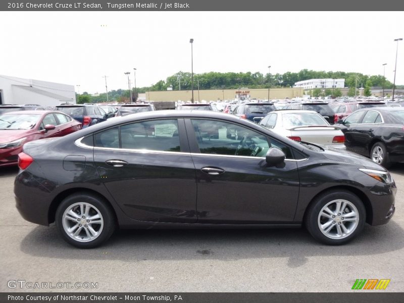 Tungsten Metallic / Jet Black 2016 Chevrolet Cruze LT Sedan
