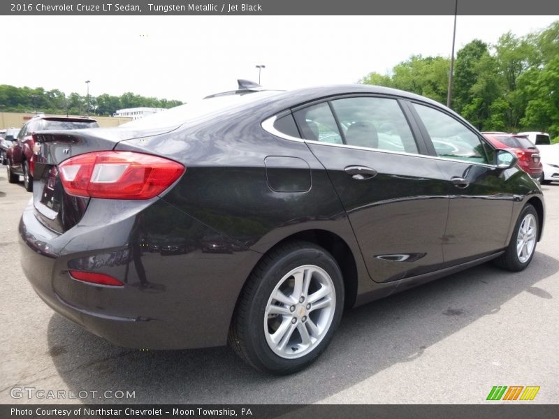Tungsten Metallic / Jet Black 2016 Chevrolet Cruze LT Sedan