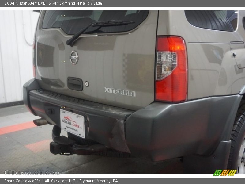 Silver Lightning Metallic / Sage 2004 Nissan Xterra XE