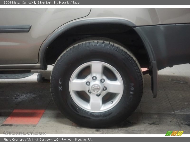 Silver Lightning Metallic / Sage 2004 Nissan Xterra XE
