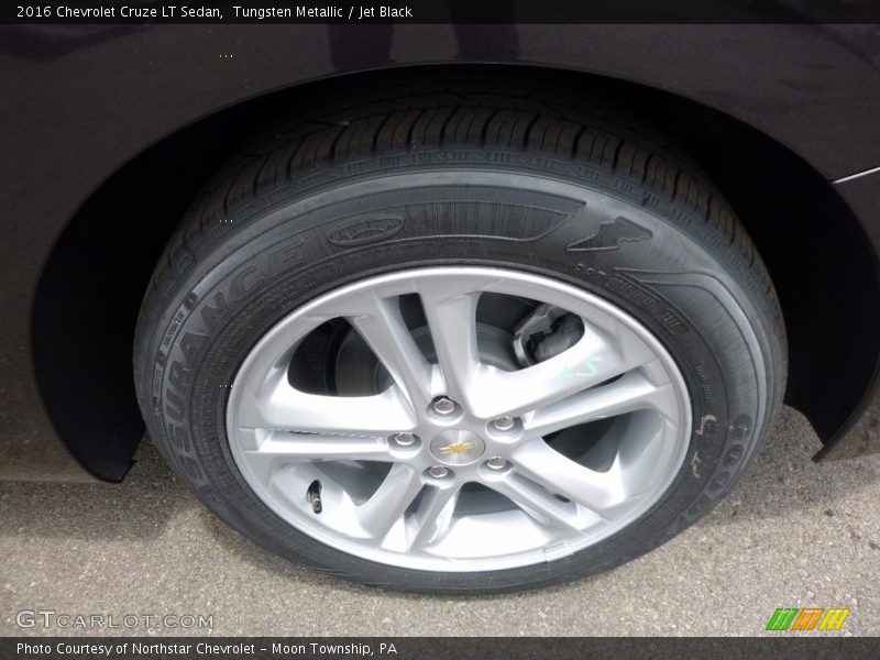 Tungsten Metallic / Jet Black 2016 Chevrolet Cruze LT Sedan