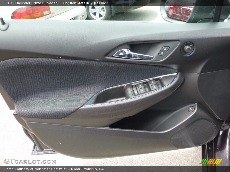 Tungsten Metallic / Jet Black 2016 Chevrolet Cruze LT Sedan