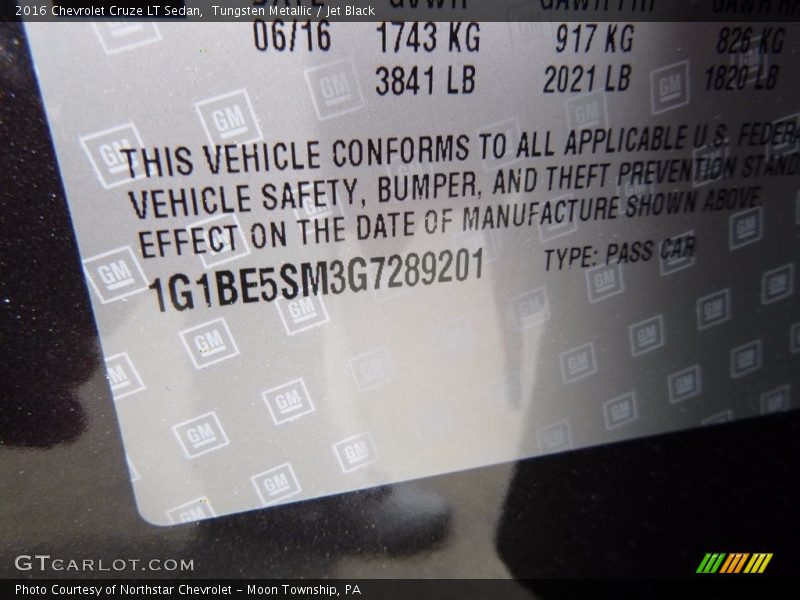 Tungsten Metallic / Jet Black 2016 Chevrolet Cruze LT Sedan