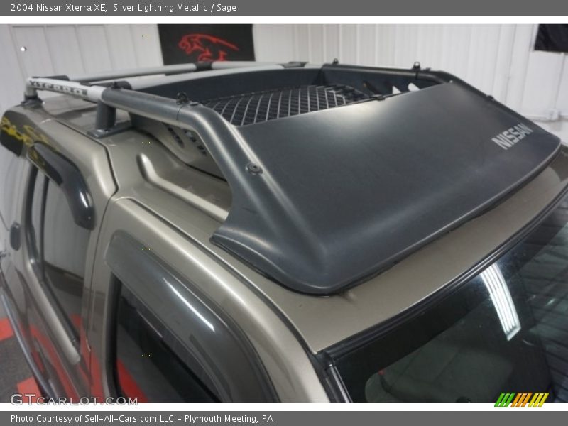 Silver Lightning Metallic / Sage 2004 Nissan Xterra XE